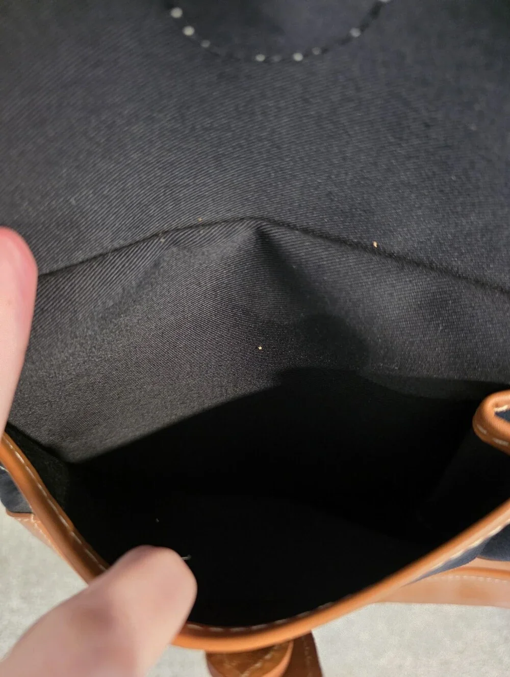 Connemara brand messenger